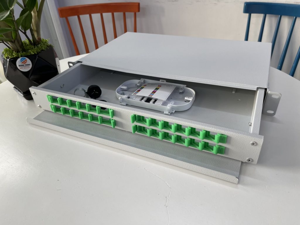 Hộp phối quang ODF 12Fo-24Fo rack trượt