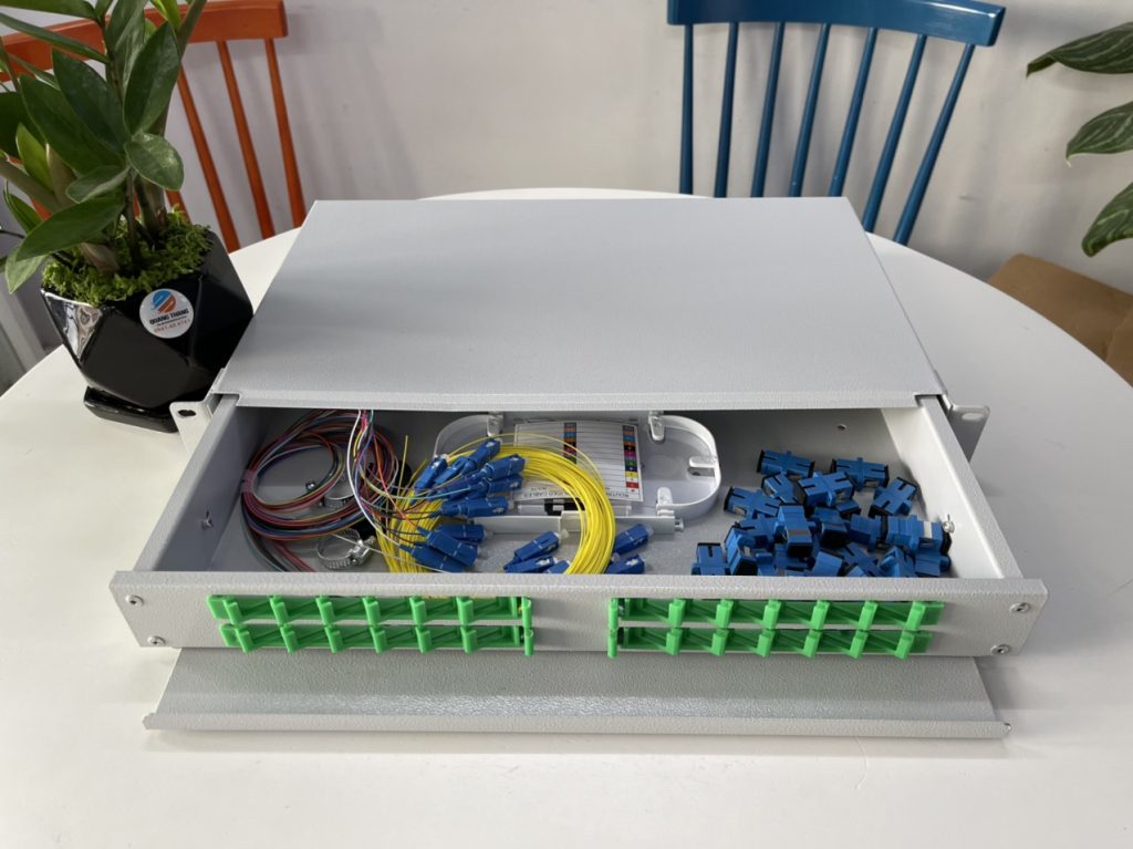 Hộp phối quang ODF 24Fo SC/UPC rack trượt